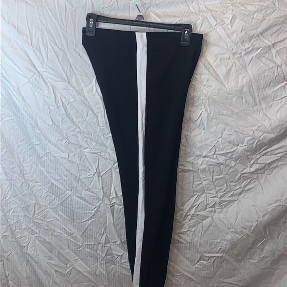 H&M Black Leggings w/ Stripe - Picture 4 of 5